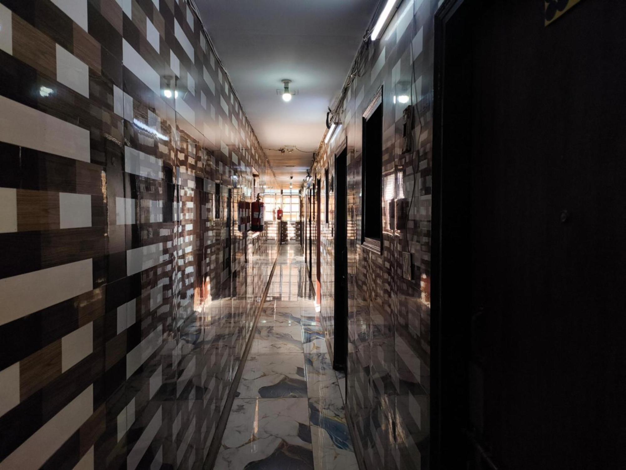 Hotel Metro Park ニューデリー エクステリア 写真